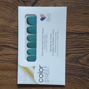 Color Street Nails - Feeling Pine